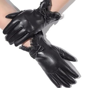 SHEIN Black Faux Leather Gloves